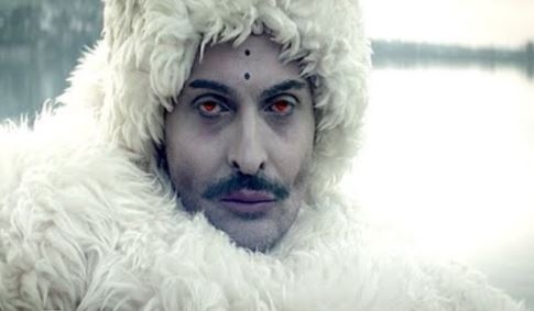 Ексцентричният артист Иво Димчев който е познат на публиката с